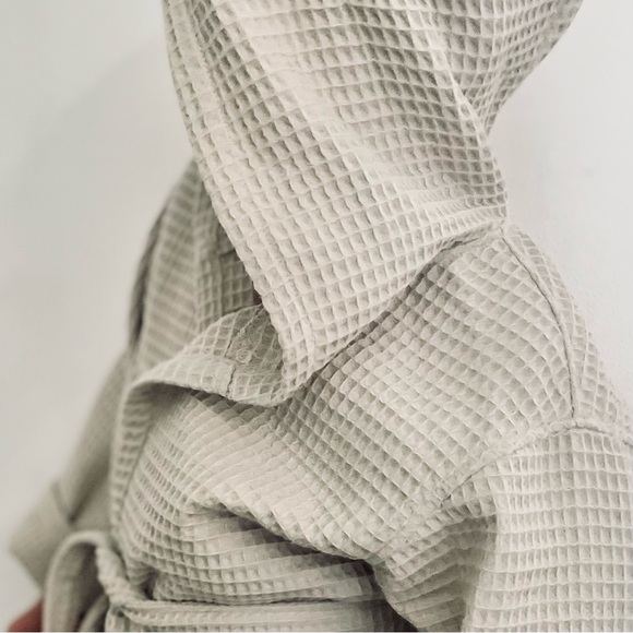 Kids Waffle Robe - Picture 3 of 6